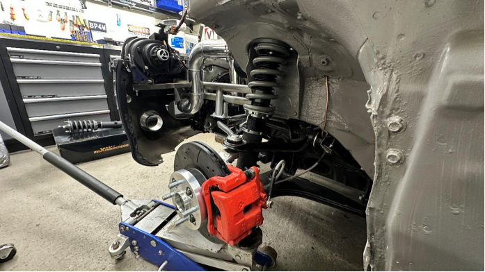 MaXpeedingRods Blog | An Automotive Blog from MaXpeedingRods - Mechanic's Review: Installing MaXpeedingRods T7 Coilovers